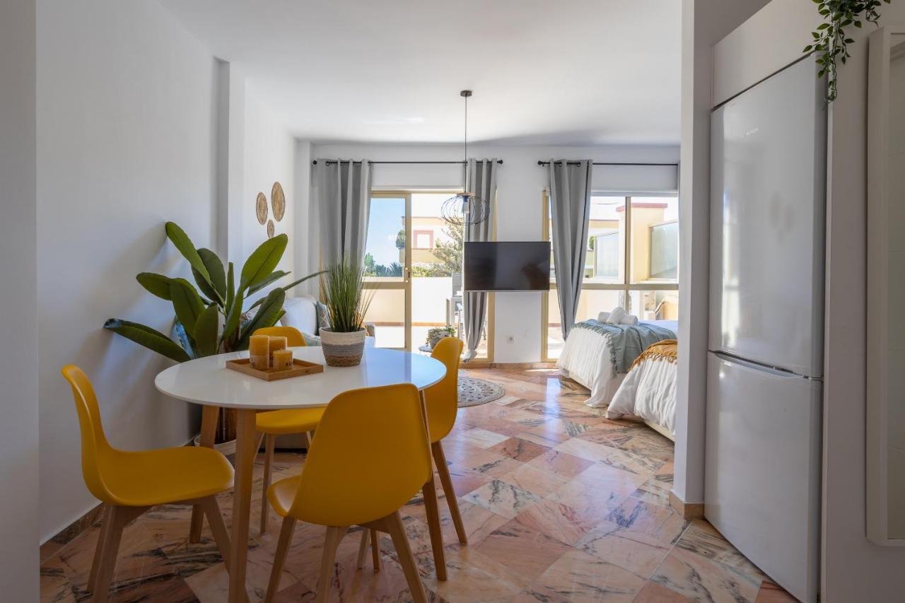 Oleholidays 225 Romana Playa Junto Al Mar Marbella Eksteriør bilde
