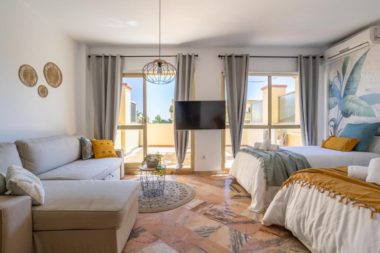 Oleholidays 225 Romana Playa Junto Al Mar Marbella Eksteriør bilde